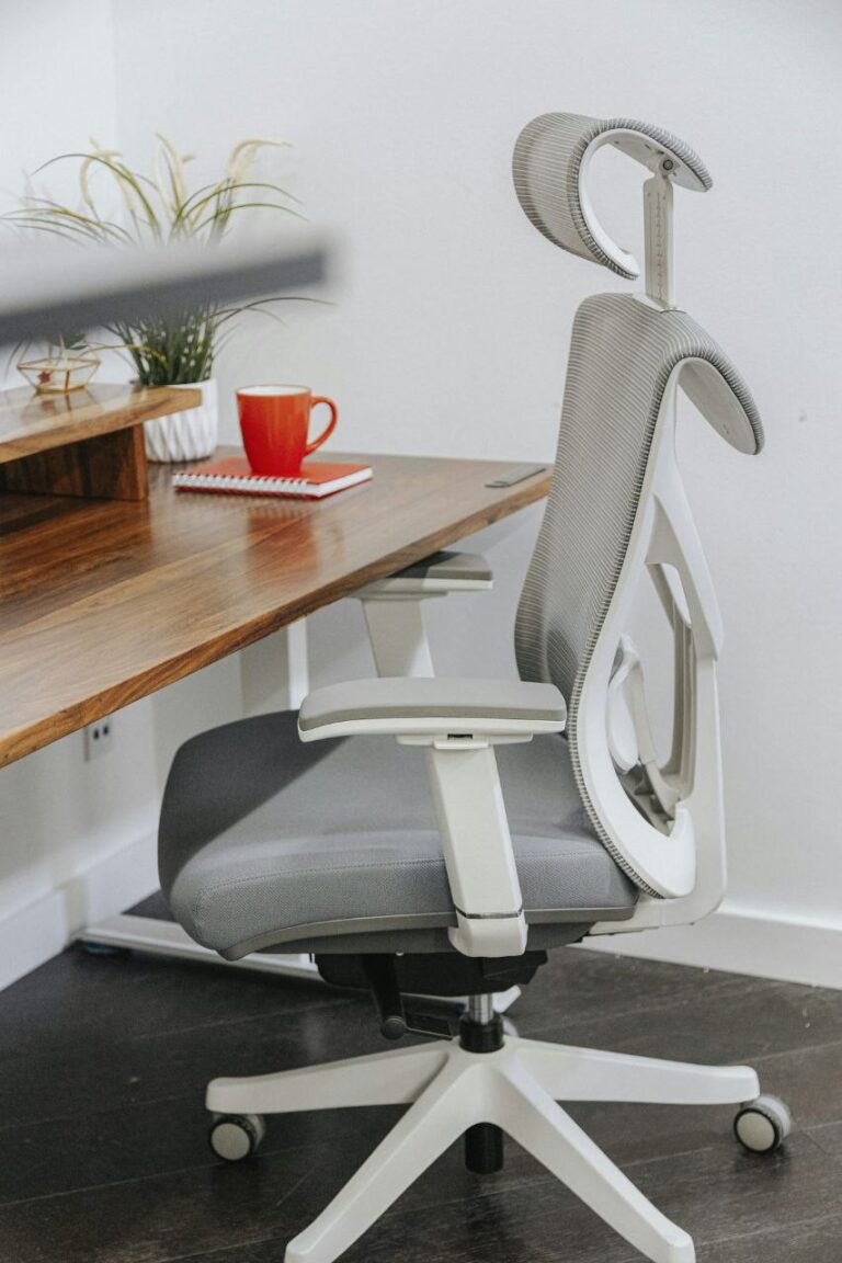 Eco-Friendly office chairs for remote workers ecoremotehub.com