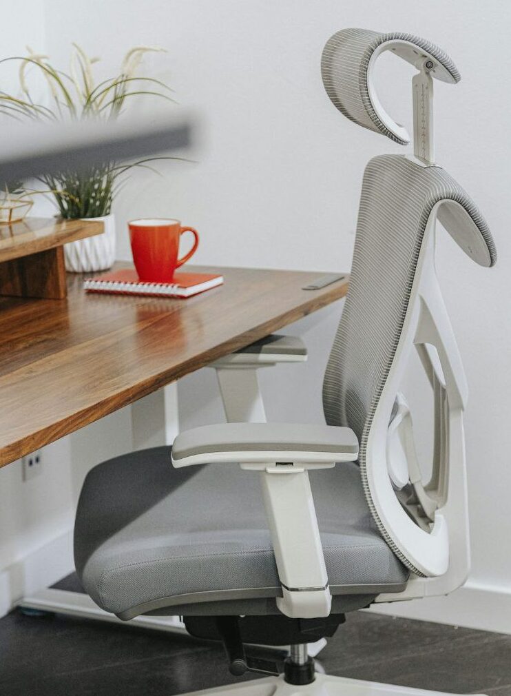 Eco-Friendly office chairs for remote workers ecoremotehub.com